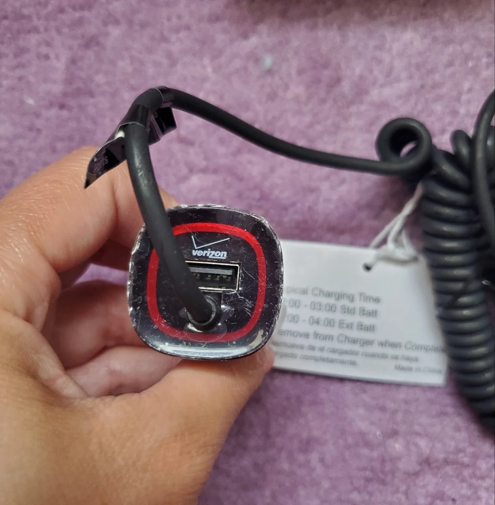 Verizon Black Vehicle Charger with Dual Output and LED Light